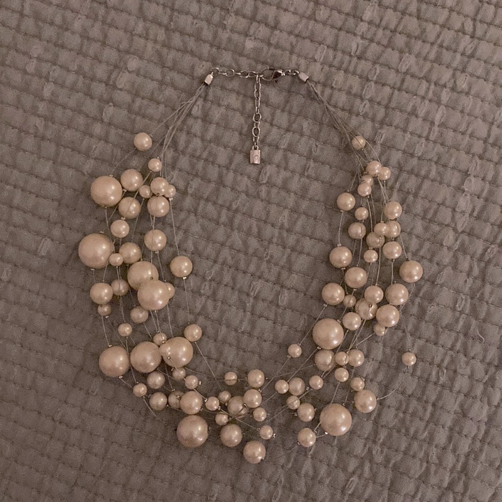 Floating Pearl Necklace